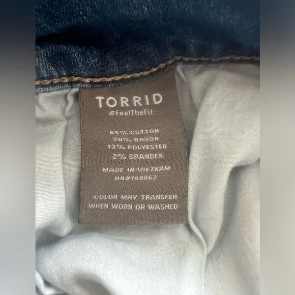 Torrid 28R Super Soft Jegging Medium Wash - Picture 9 of 11